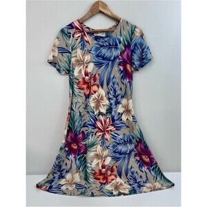 Hilo Hattie Tropical Floral Dress